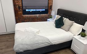 Central Mcr Apt Near Ao Arena & Trains